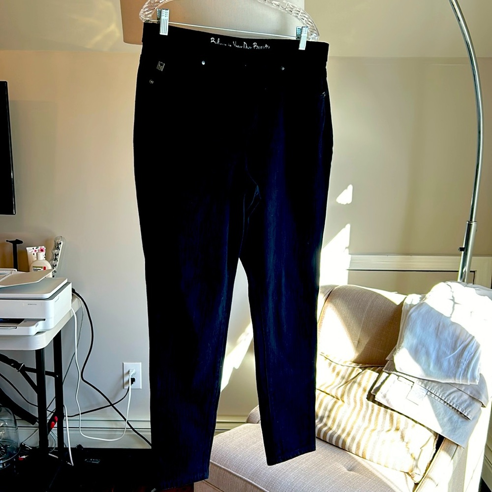 Kim Gravel brand black denim leggings slim fit
